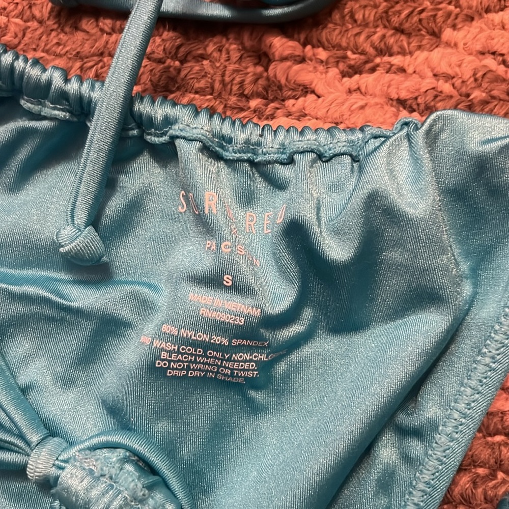 Swimsuit bundle - Picture 4 of 16